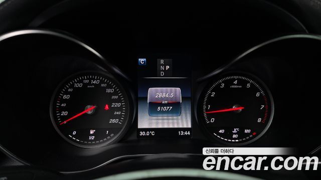 Mercedes-Benz GLC-Class 2019 — photo 11