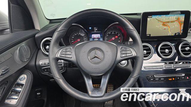 Mercedes-Benz GLC-Class 2019 — photo 19