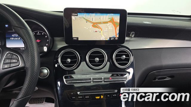 Mercedes-Benz GLC-Class 2019 — photo 21