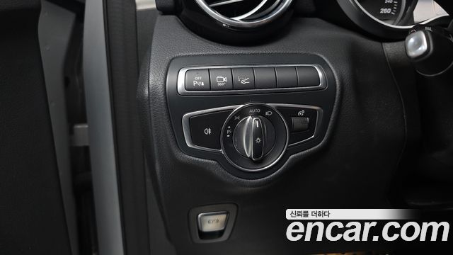 Mercedes-Benz GLC-Class 2019 — photo 22