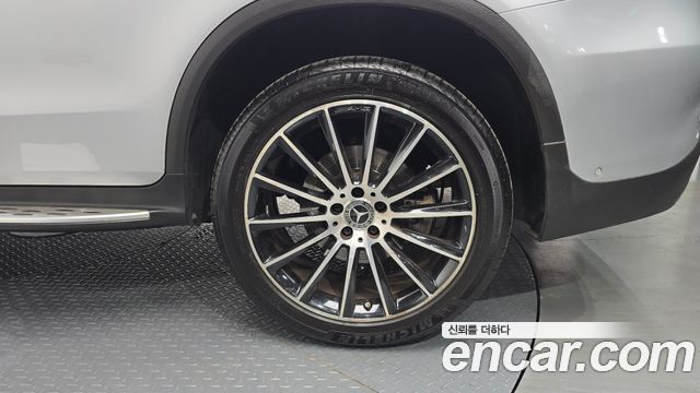 Mercedes-Benz GLC-Class 2019 — photo 7