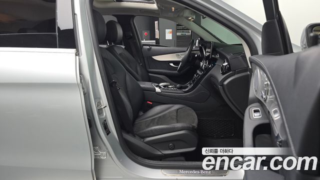 Mercedes-Benz GLC-Class 2019 — photo 16