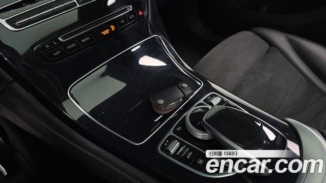 Mercedes-Benz GLC-Class 2019 — photo 27