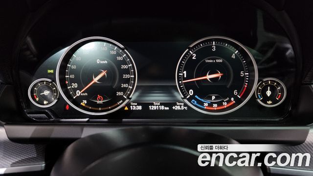 BMW 6-Series 2016 — photo 8
