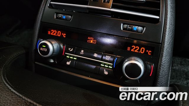 BMW 6-Series 2016 — photo 18
