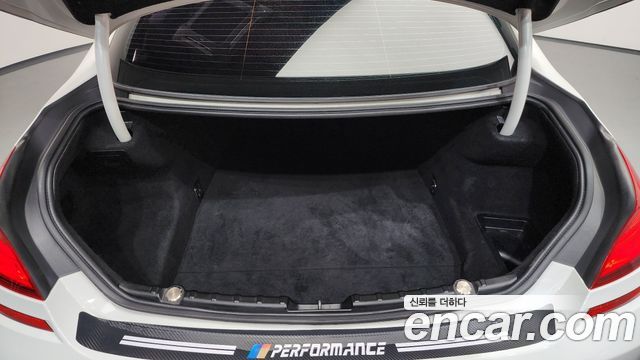 BMW 6-Series 2016 — photo 20