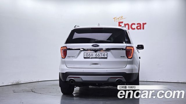 Ford Explorer 2017 — photo 4