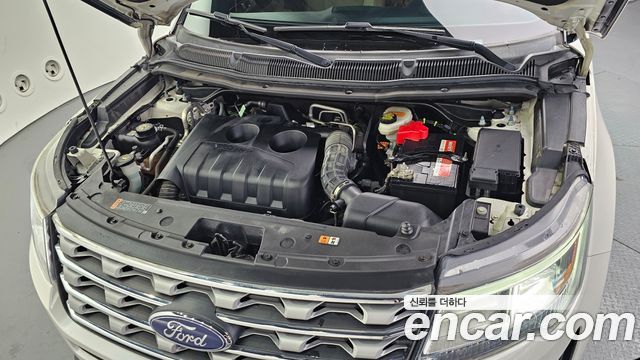 Ford Explorer 2017 — photo 6