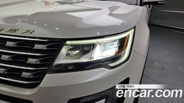 Ford Explorer 2017 — photo 8