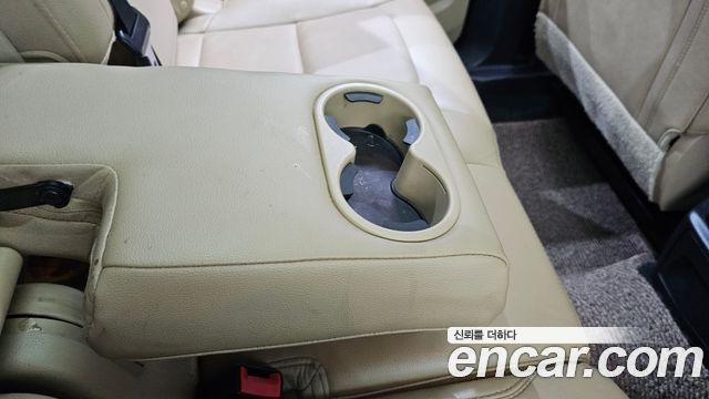 Ford Explorer 2017 — photo 28