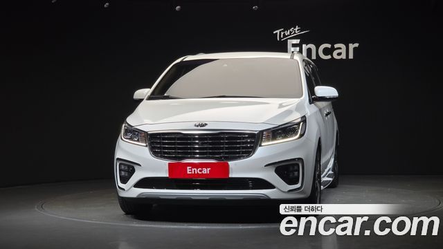 Kia Canival 2019 — photo 3