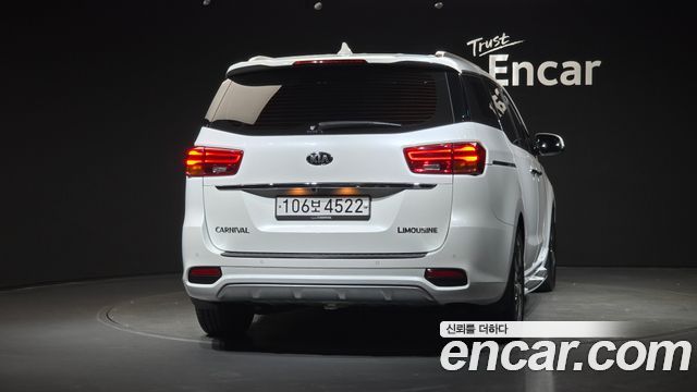 Kia Canival 2019 — photo 4