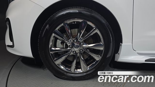 Kia Canival 2019 — photo 5