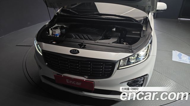 Kia Canival 2019 — photo 6