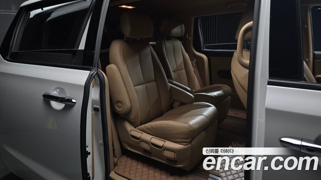 Kia Canival 2019 — photo 11