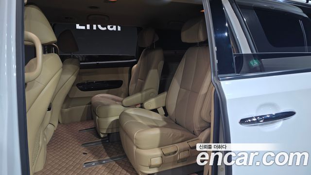 Kia Canival 2019 — photo 12