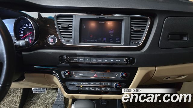 Kia Canival 2019 — photo 14