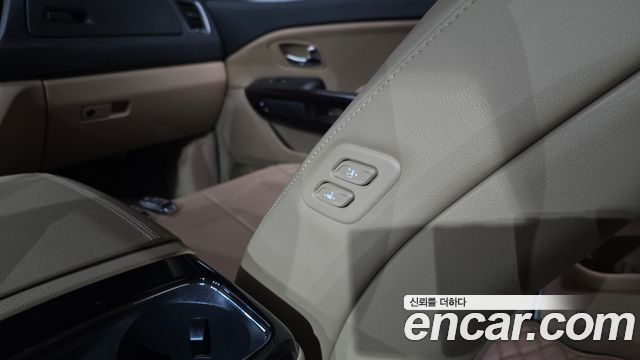 Kia Canival 2019 — photo 19