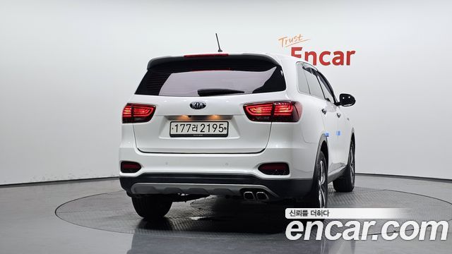 Kia Sorento 2018 — photo 4