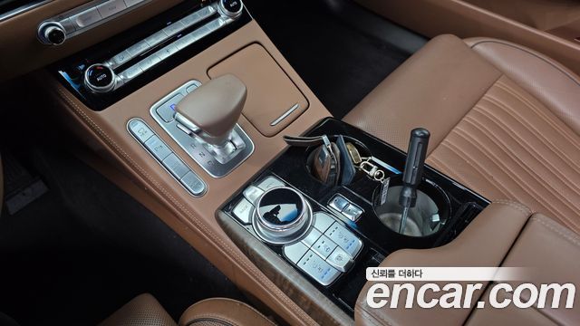 Genesis G90 2019 — photo 9