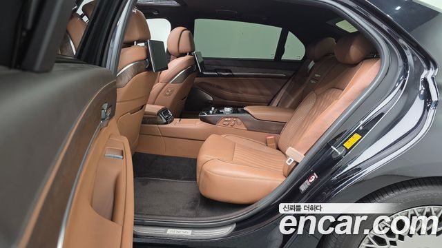 Genesis G90 2019 — photo 13