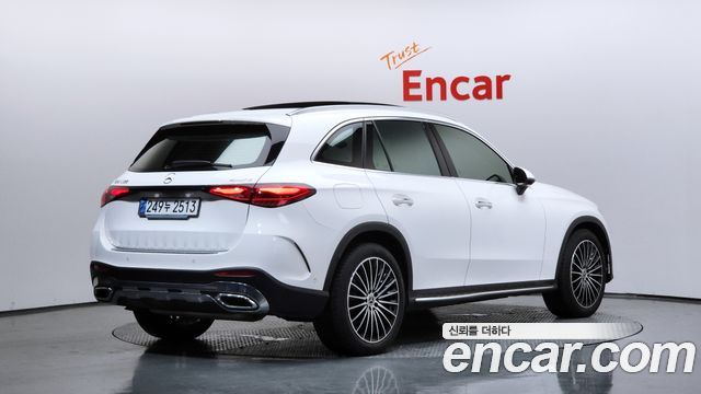 Mercedes-Benz GLC-Class 2025 — photo 2