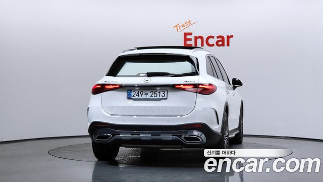Mercedes-Benz GLC-Class 2025 — photo 4