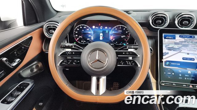 Mercedes-Benz GLC-Class 2025 — photo 13