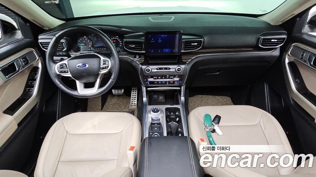 Ford Explorer 2020 — photo 10