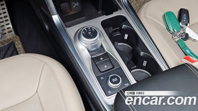Ford Explorer 2020 — photo 12