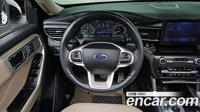 Ford Explorer 2020 — photo 18