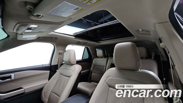 Ford Explorer 2020 — photo 22