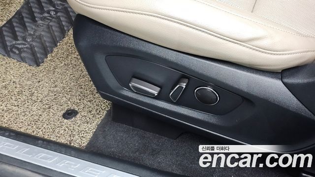 Ford Explorer 2020 — photo 26