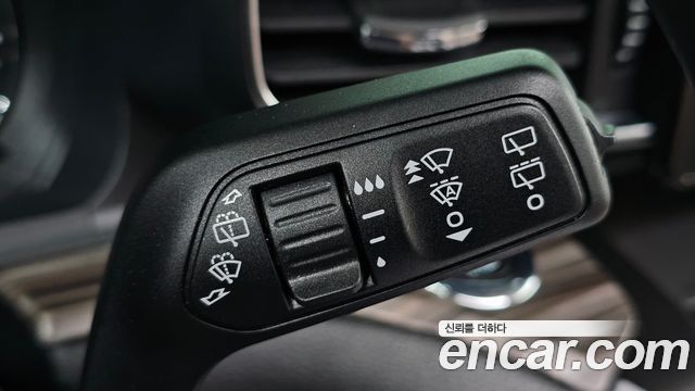 Ford Explorer 2020 — photo 32