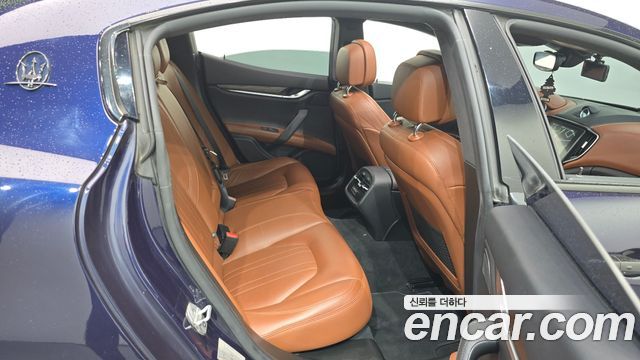 Maserati Ghibli 2018 — photo 11
