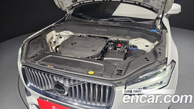 Volvo XC90 2021 — photo 6