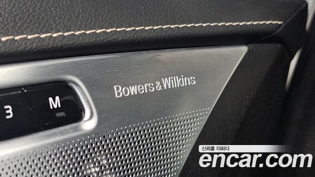 Volvo XC90 2021 — photo 35