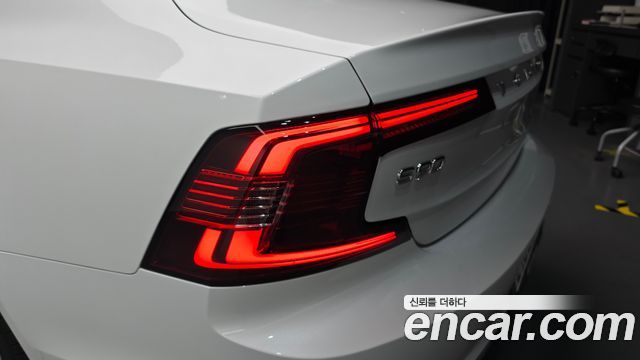 Volvo S90 2024 — photo 9