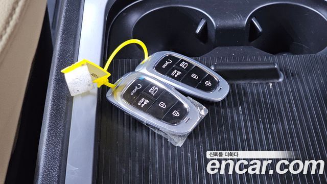 Hyundai Staria 2024 — photo 15