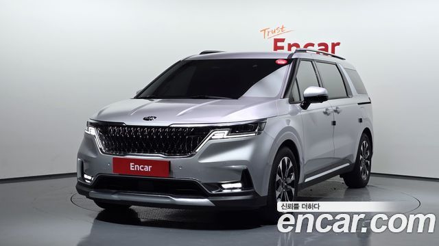 Kia Canival 2021 — photo 1