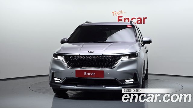 Kia Canival 2021 — photo 3