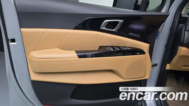 Kia Canival 2021 — photo 14