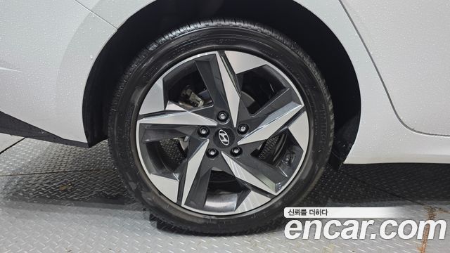 Hyundai AVANTE 2023 — photo 5