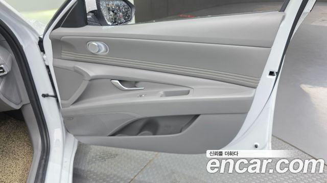 Hyundai AVANTE 2023 — photo 15