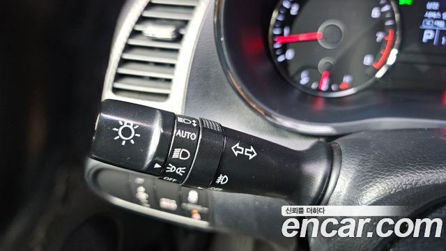 Kia K3 2014 — photo 15