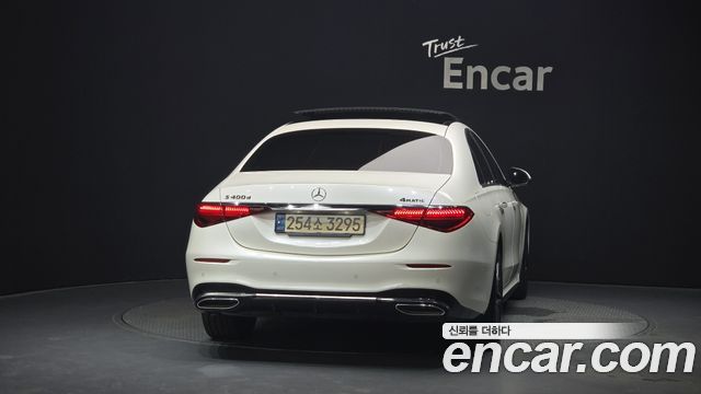 Mercedes-Benz S-Class 2022 — photo 4