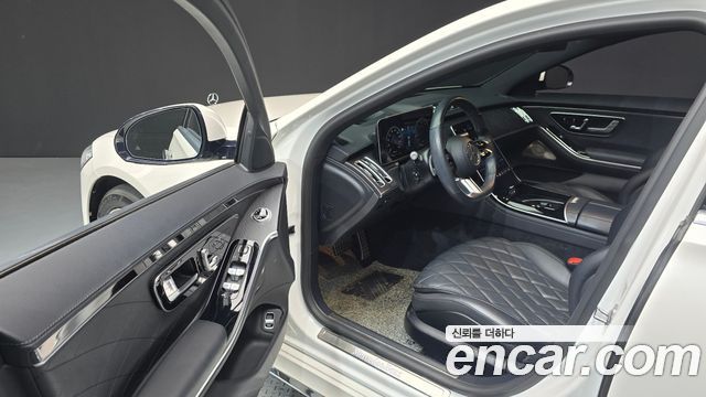 Mercedes-Benz S-Class 2022 — photo 10