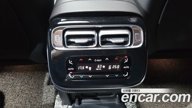 Mercedes-Benz S-Class 2022 — photo 20