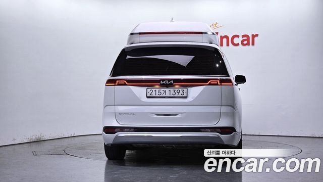 Kia Canival 2022 — photo 4