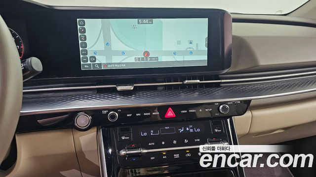 Kia Canival 2022 — photo 20